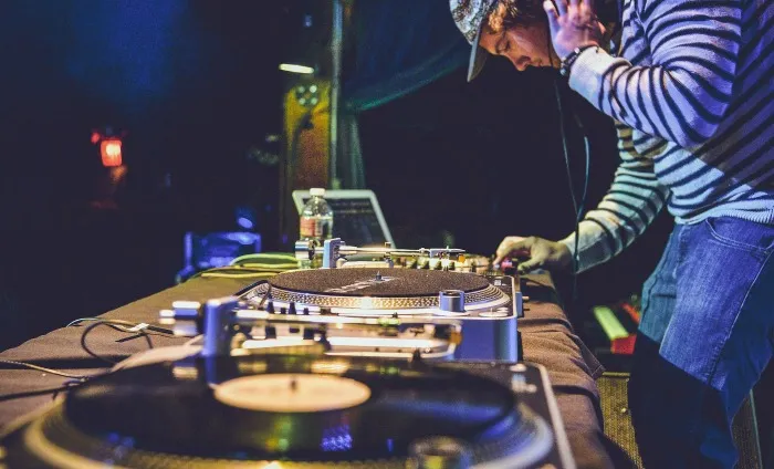 DJ Solenne